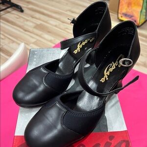 Capezio Piccadilly 655 BLK